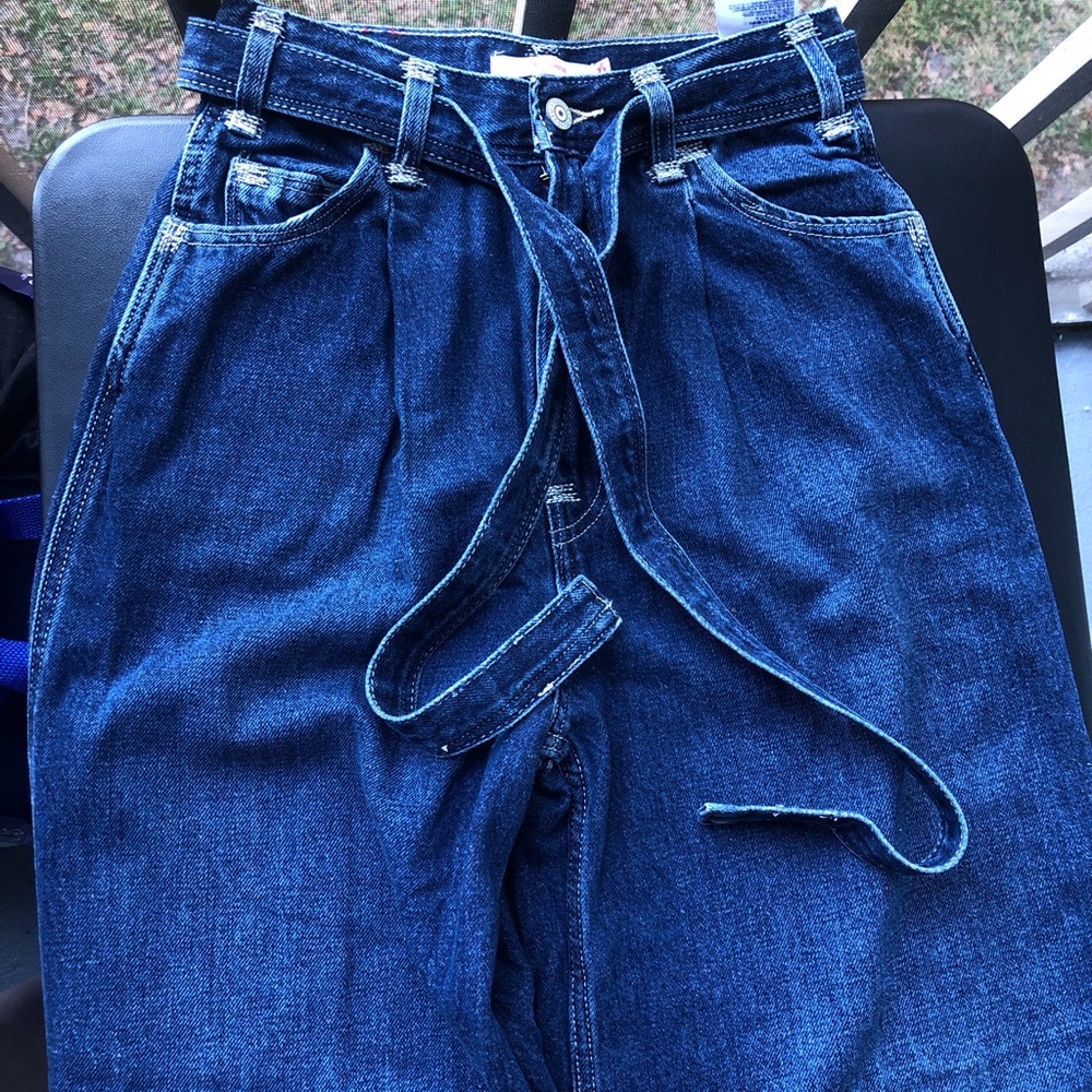 Rare y2k “Levi’s red” High-waisted baggy wide leg blue jeans with belt - Picture 5 of 9